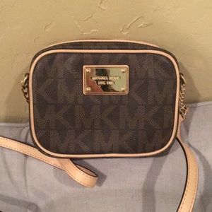 Michael Kors cross body purse